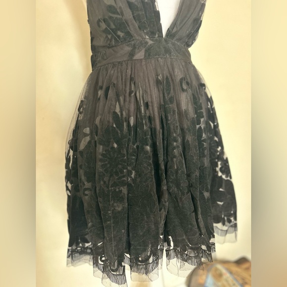 Luxell Black Cocktail Dress EUC Size Small - Picture 3 of 7